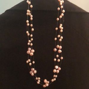 Freshwater Pink pearl necklace. Never worn!